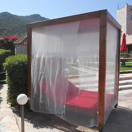 Eleftheria Villa